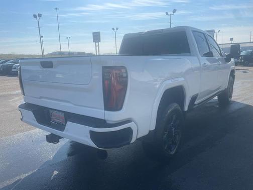 2024 GMC Sierra 2500 AT4