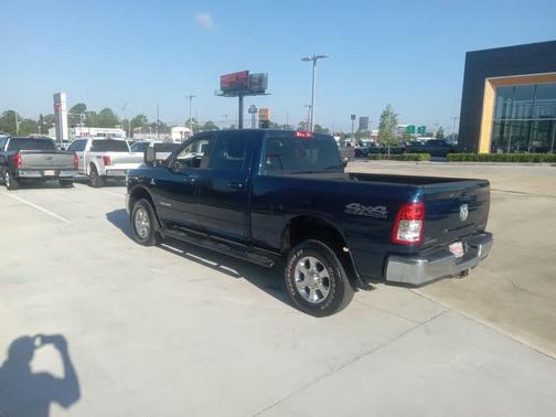 2020 RAM 2500 Big Horn 4x4 Crew Cab 64 Box