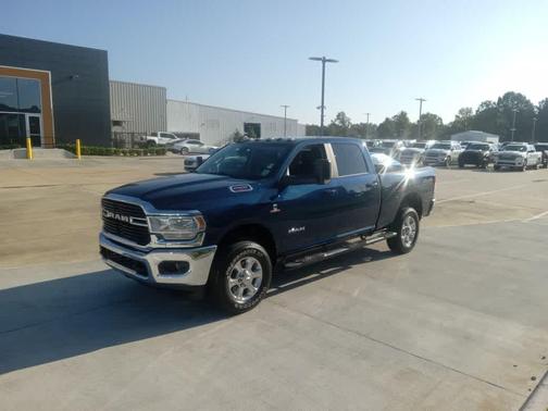 2020 RAM 2500 Big Horn 4x4 Crew Cab 64 Box