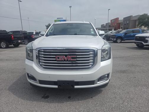White Frost Tricoat 2018 GMC Yukon SLT