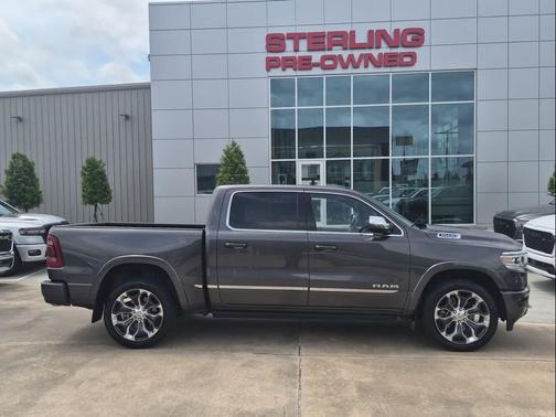 Granite Crystal Metallic Clearcoat 2024 RAM 1500 Limited