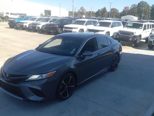 2020 Toyota Camry XSE