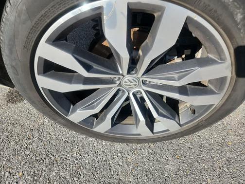 2019 Volkswagen Atlas 3.6L SEL Premium