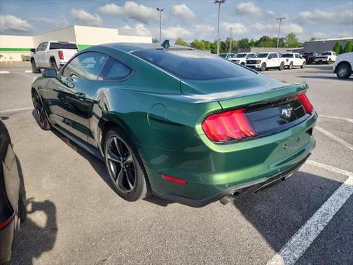 2022 Ford Mustang EcoBoost