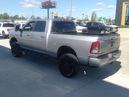 2024 RAM 2500 Big Horn 4x4 Crew Cab 64 Box
