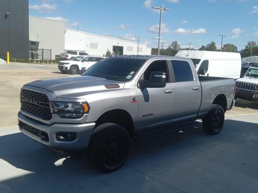 2024 RAM 2500 Big Horn 4x4 Crew Cab 64 Box
