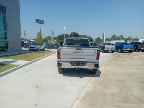 2024 GMC Sierra 2500 SLT