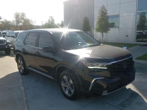 2023 Honda Pilot EX-L 8 Passenger
