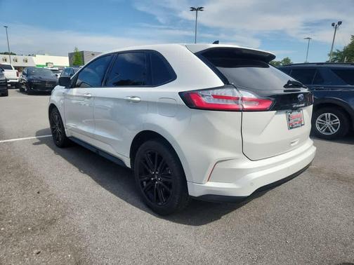 2022 Ford Edge ST Line