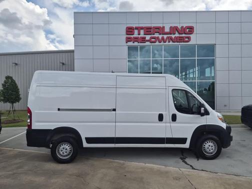 Bright White Clearcoat 2024 RAM ProMaster 2500 Tradesman