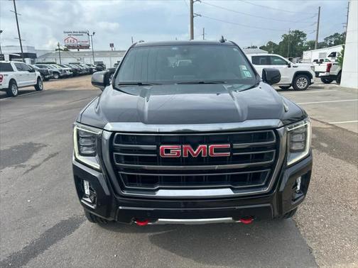 2022 GMC Yukon XL AT4