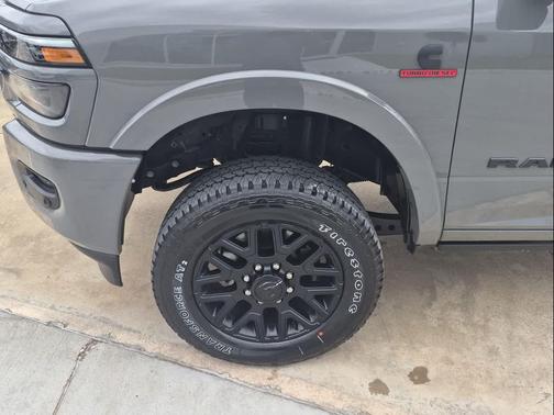 Ceramic Gray Clearcoat 2026 RAM 2500 Limited 4x4 Mega Cab 64 Box