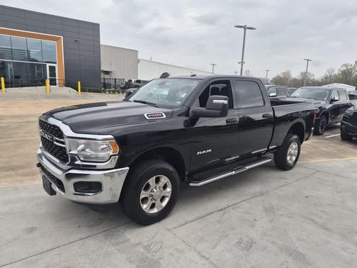 2024 RAM 2500 Big Horn 4x4 Crew Cab 64 Box