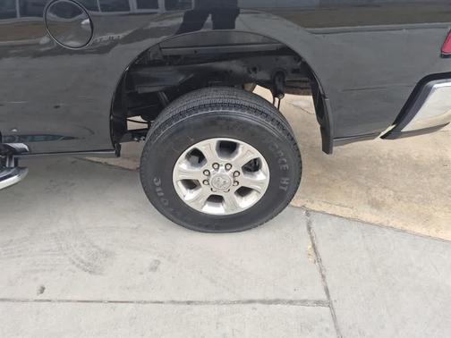 2024 RAM 2500 Big Horn 4x4 Crew Cab 64 Box