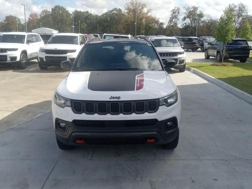 2023 Jeep Compass Trailhawk