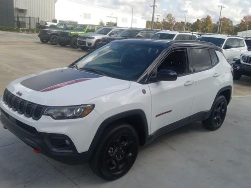 2023 Jeep Compass Trailhawk