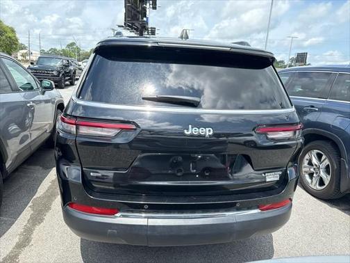 2023 Jeep Grand Cherokee L Laredo