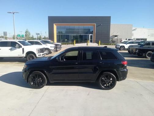 2020 Jeep Grand Cherokee Altitude