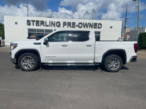 Summit White 2021 GMC Sierra 1500 SLT