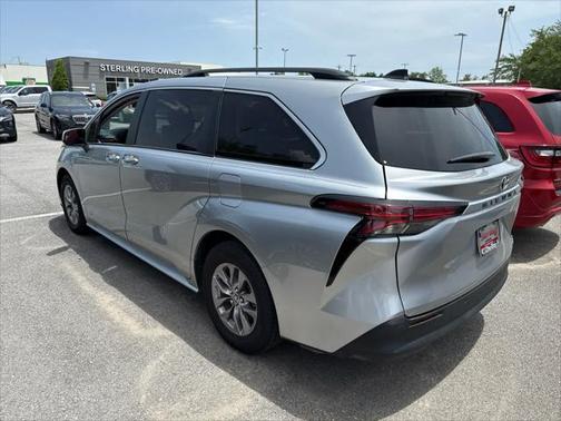 2021 Toyota Sienna XLE 7 Passenger