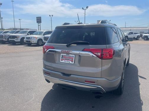2019 GMC Acadia Denali