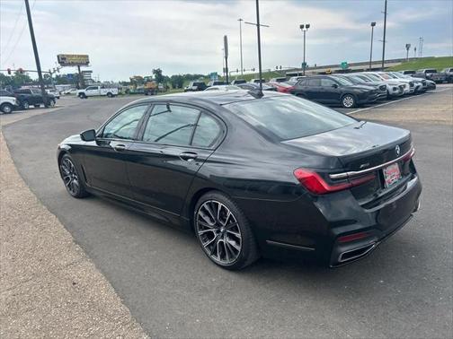 2020 BMW 750 i xDrive
