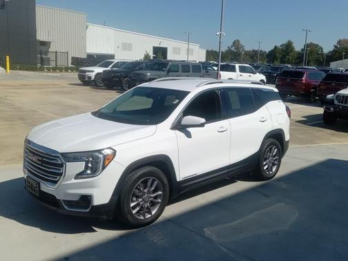 2024 GMC Terrain SLT