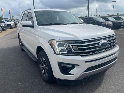 White Platinum Metallic Tri-Coat 2019 Ford Expedition XLT