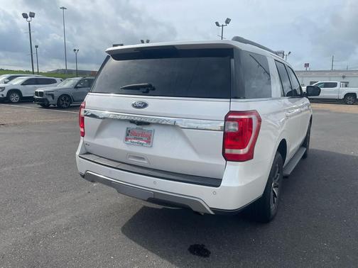 White Platinum Metallic Tri-Coat 2019 Ford Expedition XLT