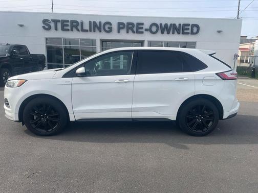 2022 Ford Edge ST Line