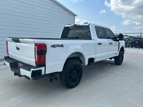 2023 Ford F-350 XL
