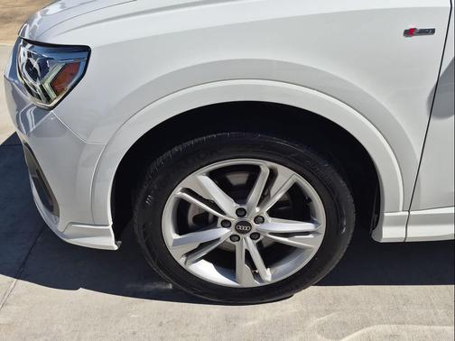 WHITE 2022 Audi Q3 45 S line Premium Plus