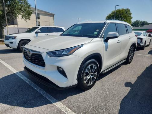 2020 Toyota Highlander XLE