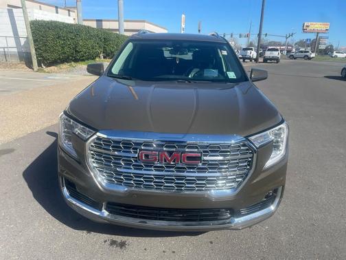 2024 GMC Terrain Denali