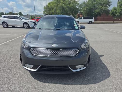 Platinum Graphite 2019 Kia Niro s Touring