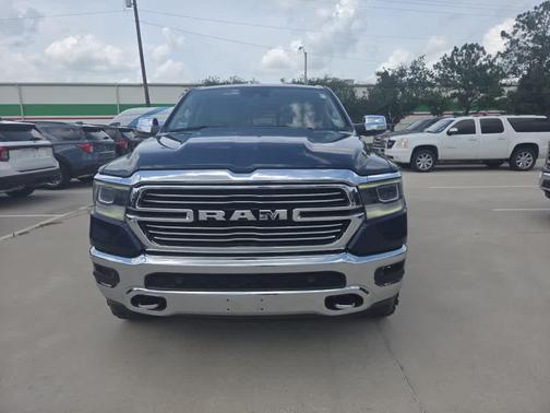 Patriot Blue Pearlcoat 2021 RAM 1500 Laramie