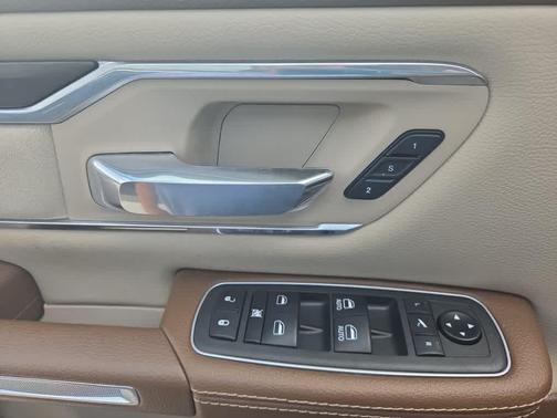 Patriot Blue Pearlcoat 2021 RAM 1500 Laramie