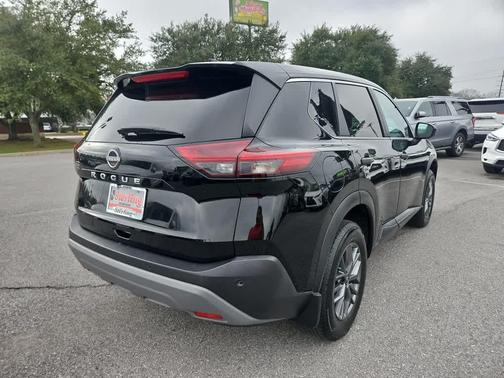 2022 Nissan Rogue S