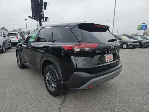 2022 Nissan Rogue S