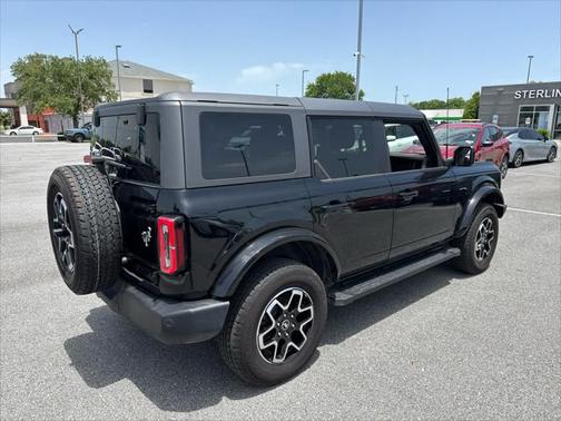 2024 Ford Bronco Outer Banks