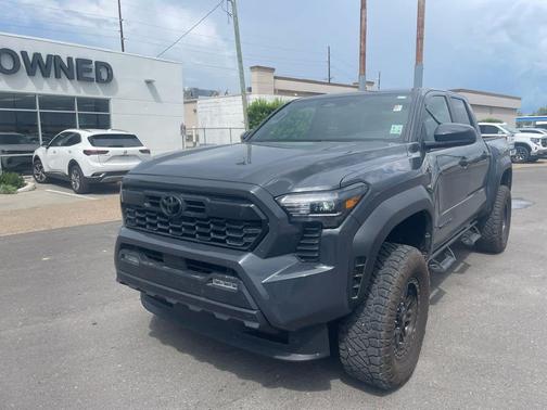 2024 Toyota Tacoma TRD Off Road