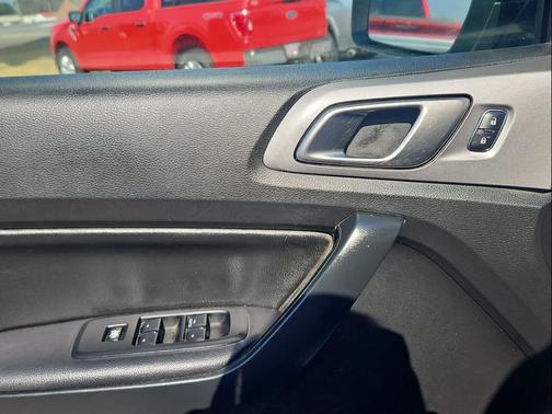 2022 Ford Ranger XLT 4WD SuperCrew 5 Box