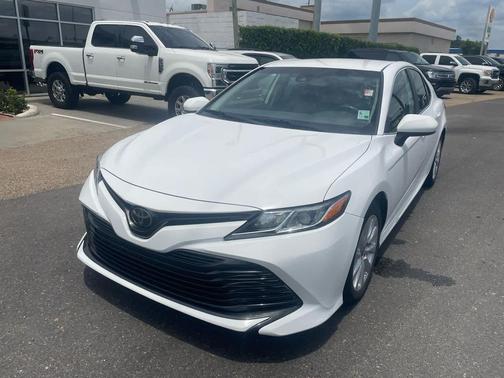 Super White 2020 Toyota Camry LE