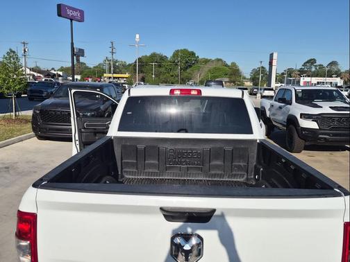 Bright White Clearcoat 2024 RAM 2500 Big Horn 4x4 Crew Cab 64 Box