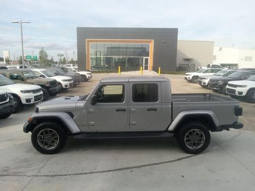 2021 Jeep Gladiator Overland