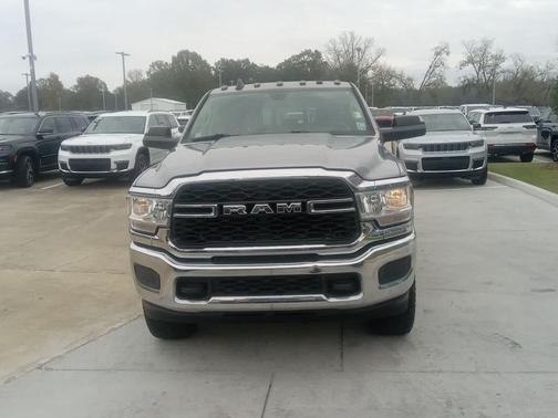 2019 RAM 2500 Tradesman 4x4 Crew Cab 64 Box