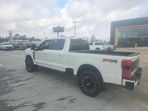 2026 Ford F-350 Platinum