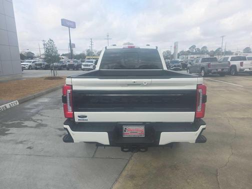 2026 Ford F-350 Platinum