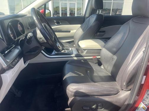 2022 Kia Carnival LXS