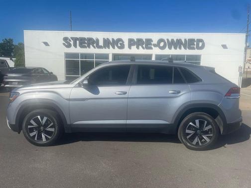2022 Volkswagen Atlas Cross Sport 2.0T SE
